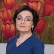 Docente Ana María Luna Kinesióloga con 35 años de Experiencia Clínica Exclusiva en Rehabilitación en Cirugía Plástica Med Academy